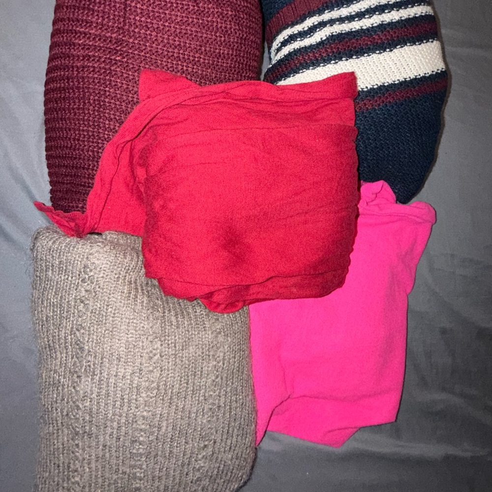 Women's Crewneck Sweater - Red & Hot Pink